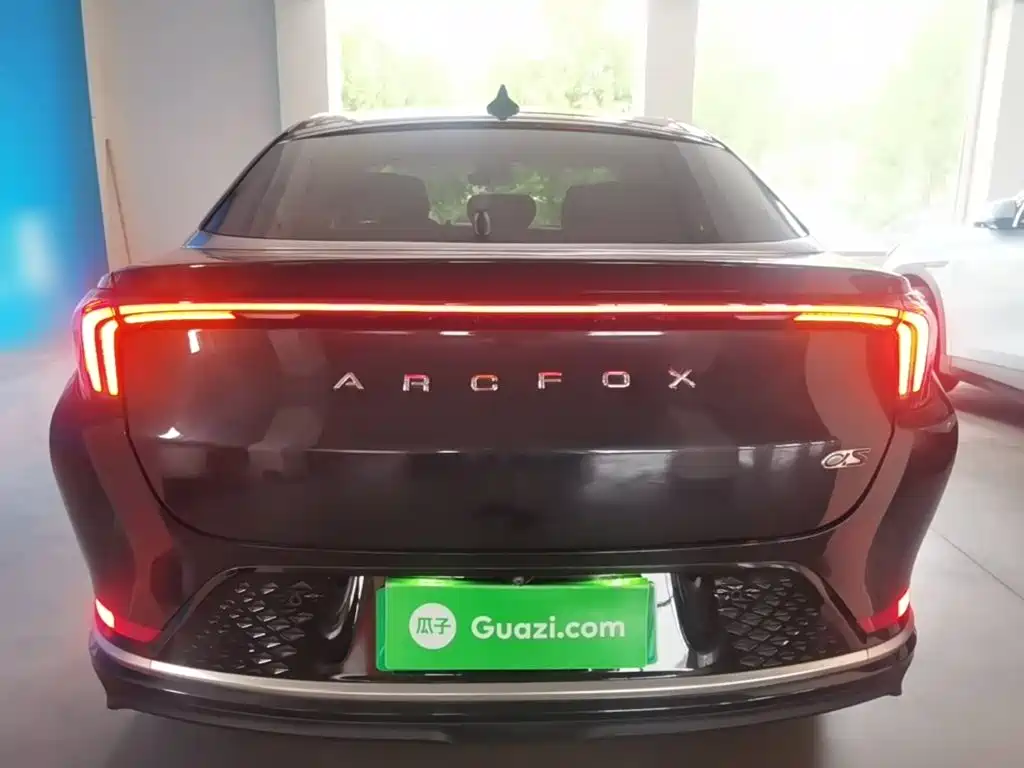 ARCFOX Alpha S — миниатюра 6