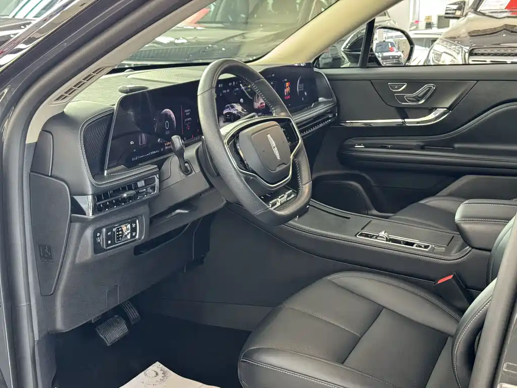 Lincoln Corsair 2023 2.0T Premium