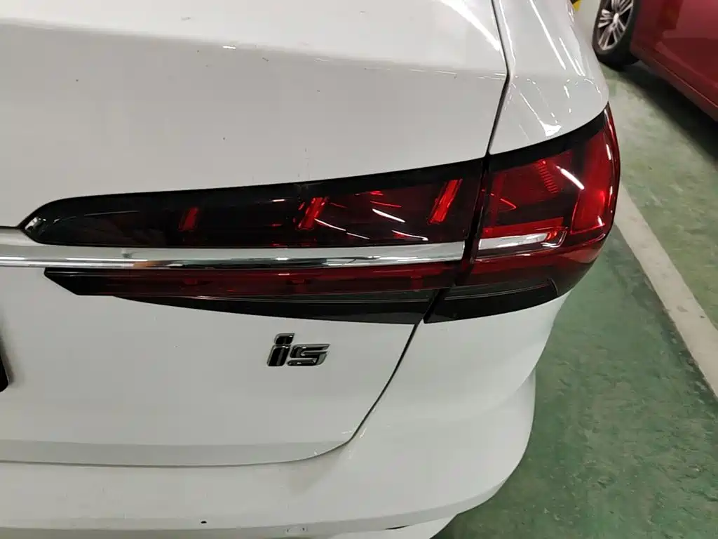 Roewe i5 — миниатюра 8
