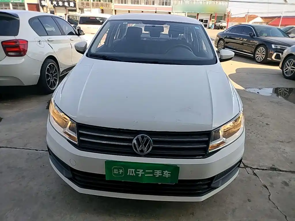 Volkswagen Santana — миниатюра 3
