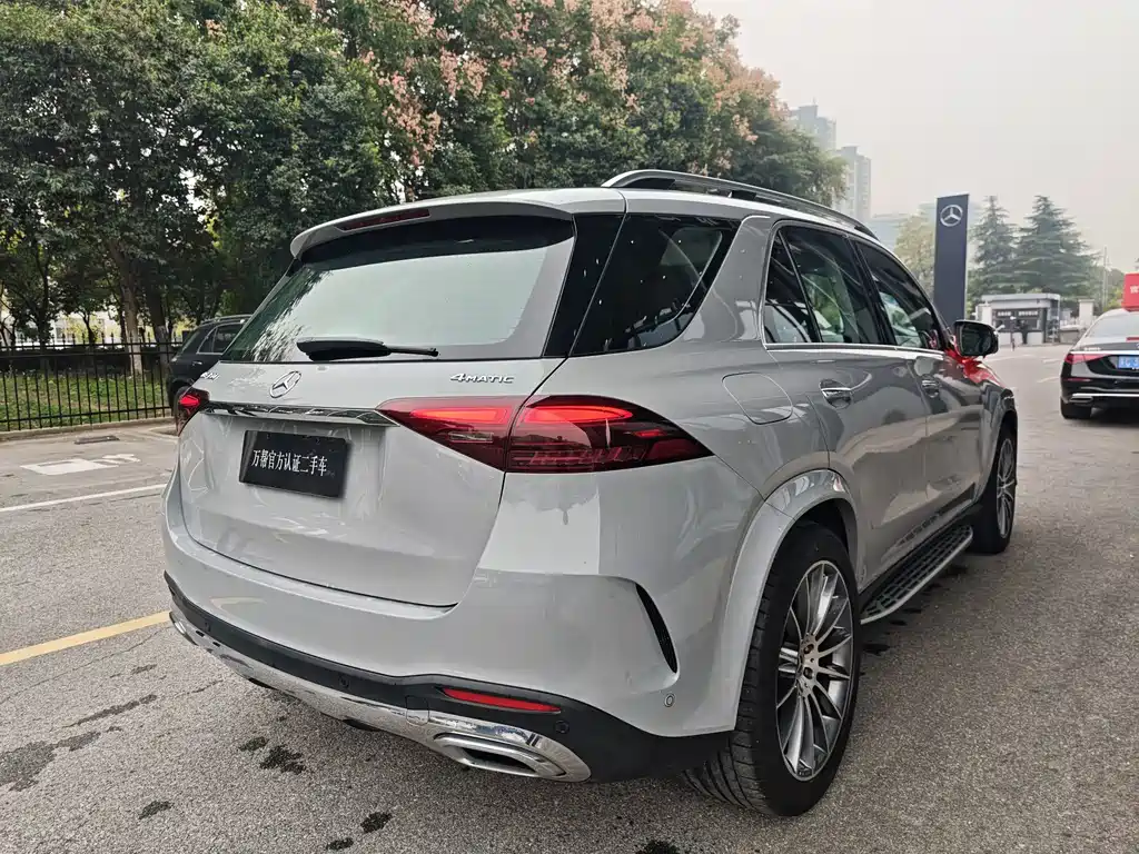 Mercedes-Benz GLE (Import) — миниатюра 5