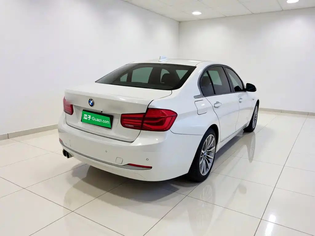 BMW 3 Series — миниатюра 6