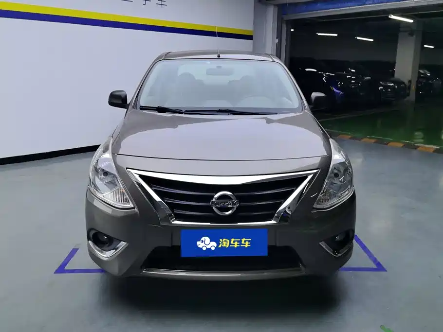 Nissan Sunny 2016 1.5XE MT Lead