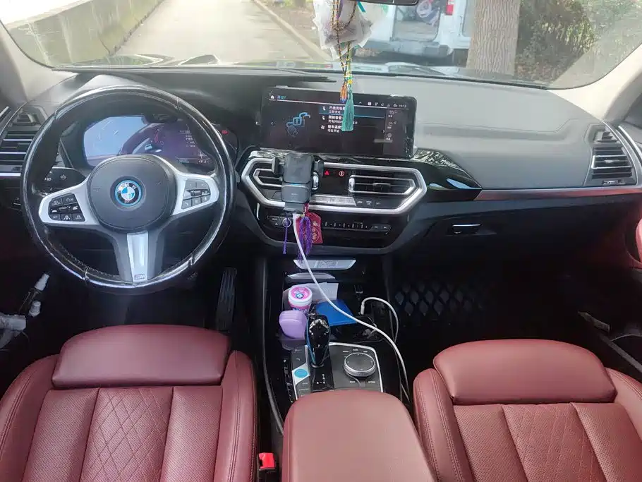 BMW iX3 — миниатюра 12
