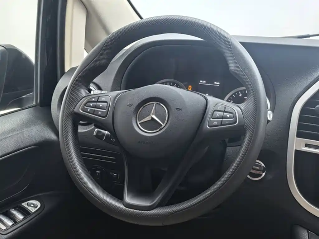 Mercedes-Benz Vito — миниатюра 10