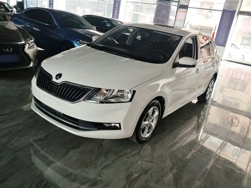 Skoda Rapid Spaceback 2019