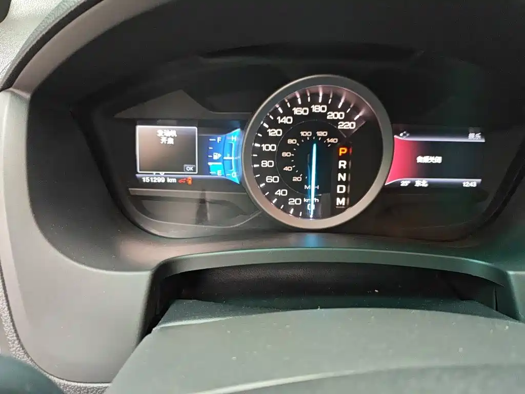 Ford Explorer (Import) — миниатюра 8