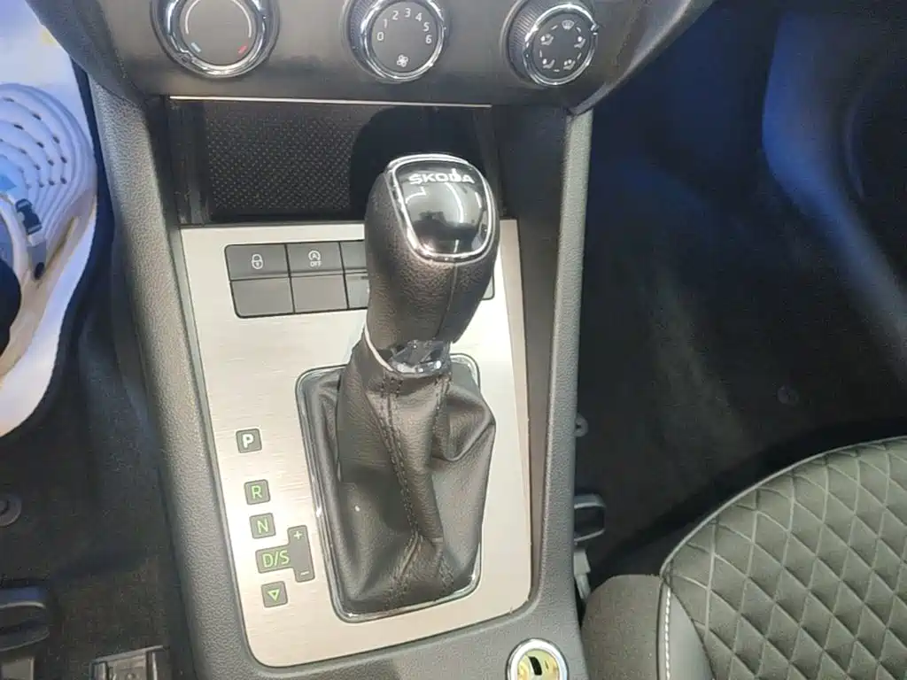 Skoda Octavia — миниатюра 14