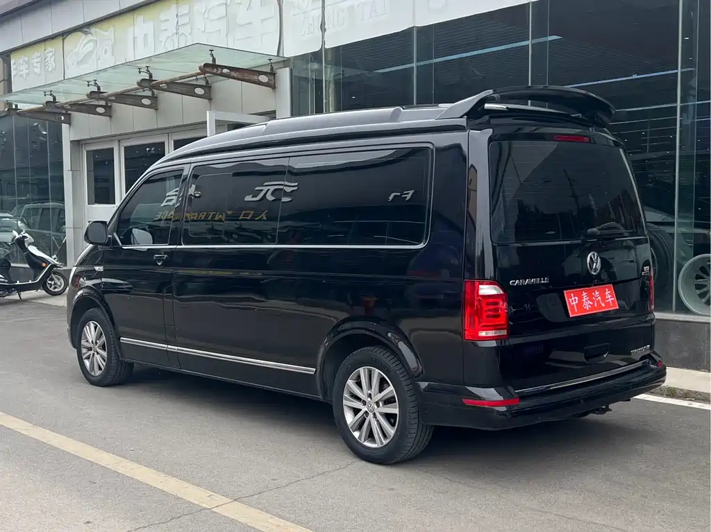 Volkswagen Caravelle 2019 2.0TSI Luxury 7 мест