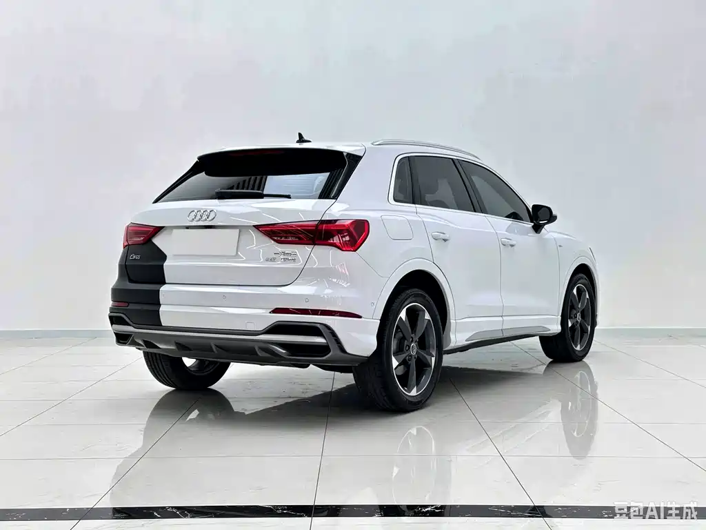 Audi Q3 — миниатюра 4