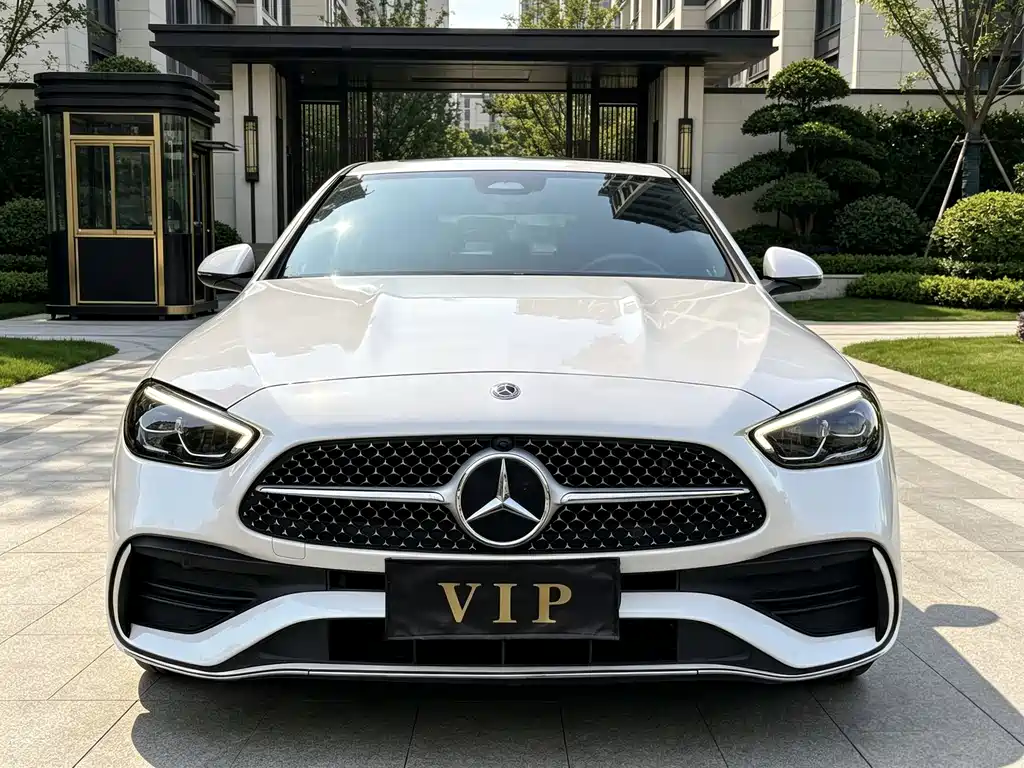 Mercedes-Benz C-Class — миниатюра 2