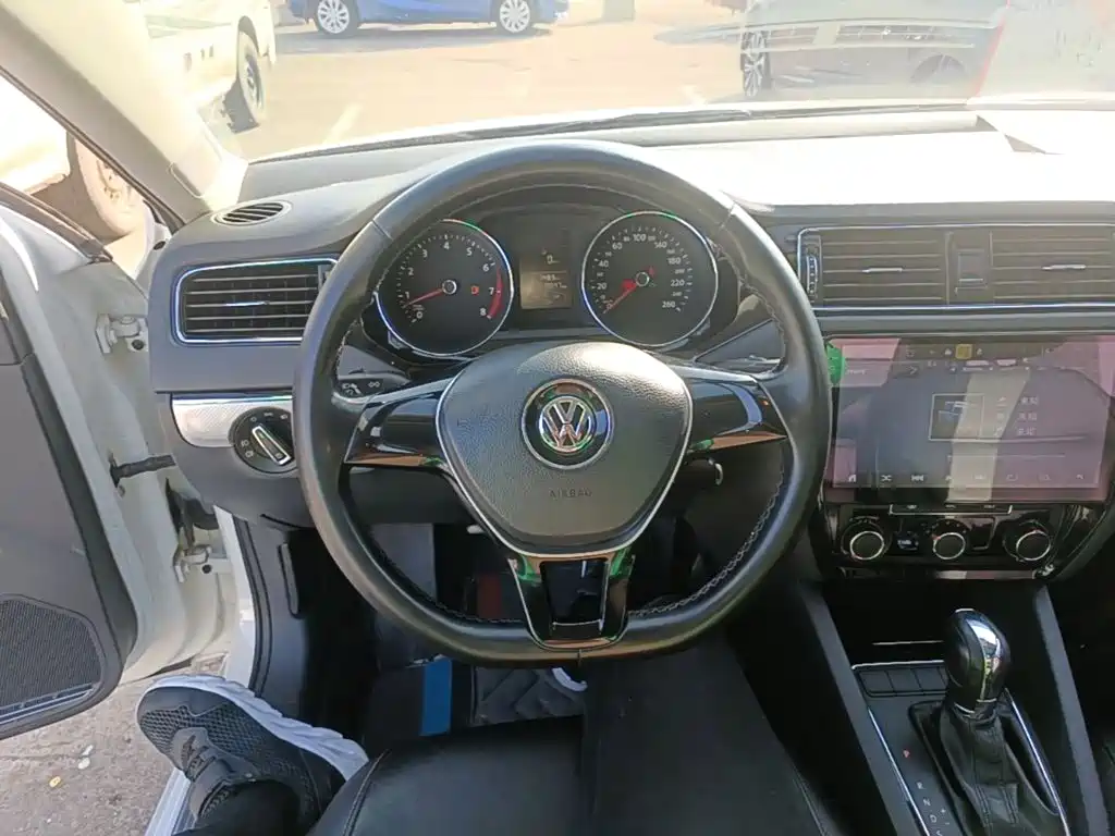 Volkswagen Sagitar — миниатюра 11