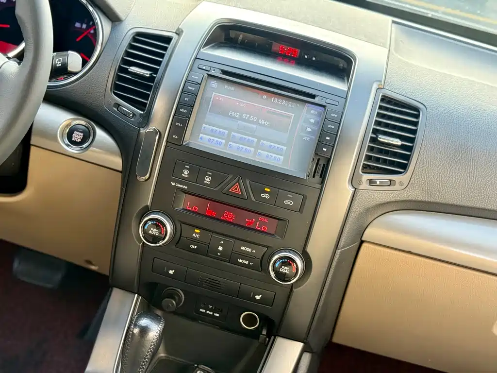 Kia Sorento — миниатюра 16