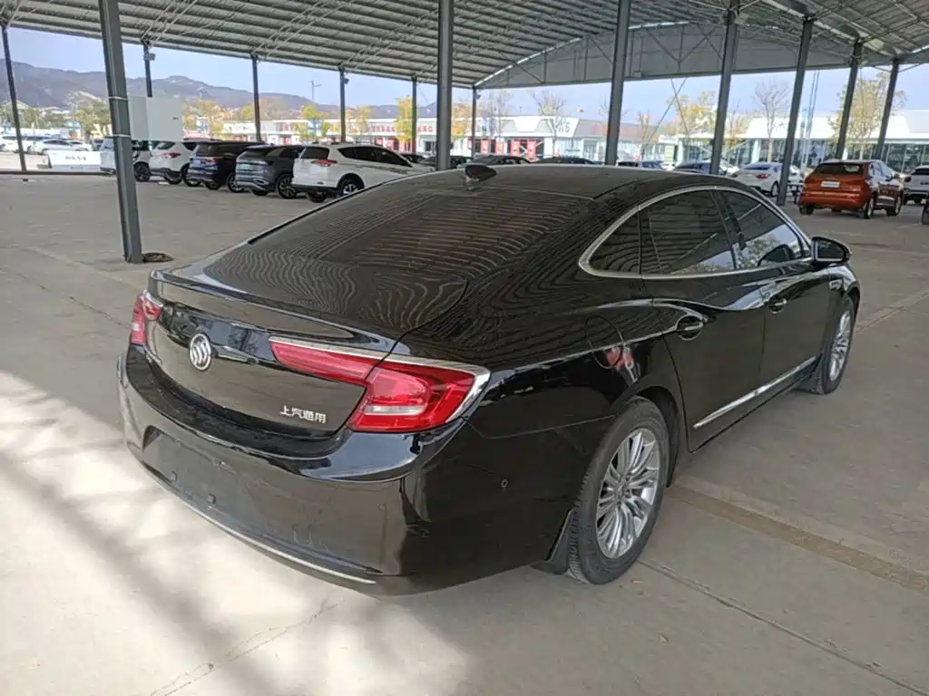 Buick LaCrosse — миниатюра 7