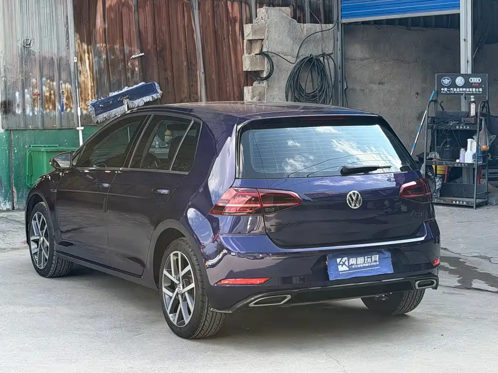 Volkswagen Golf — миниатюра 4