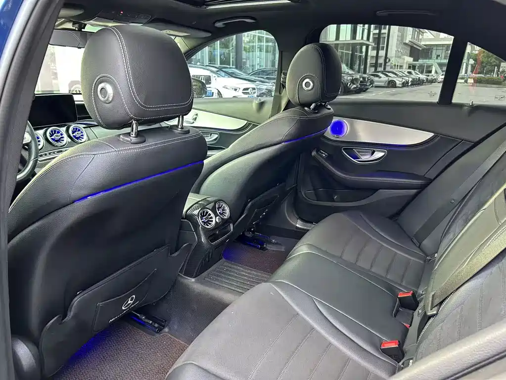 Mercedes-Benz C-Class — миниатюра 12