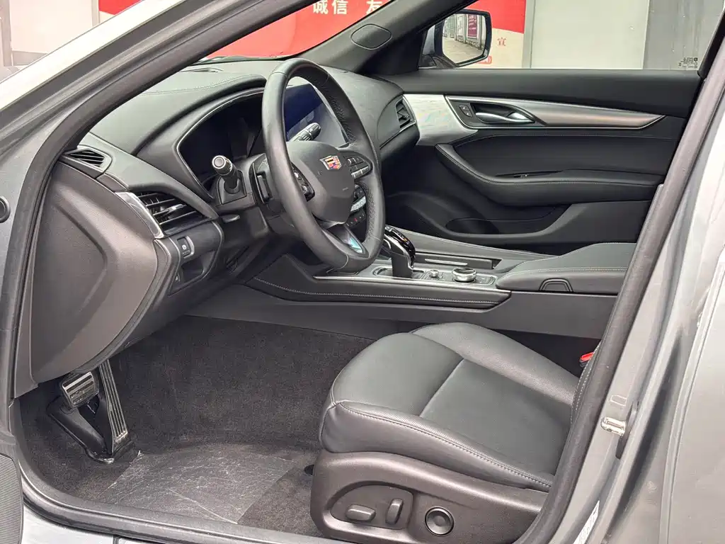 Cadillac CT5 — миниатюра 4