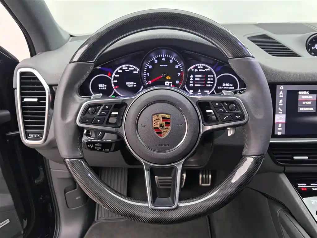 PORSCHE CAYENNE