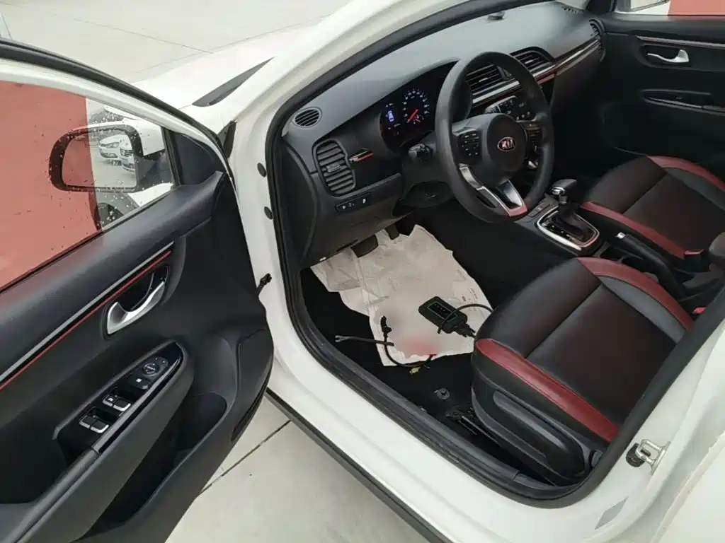 Kia KX Cross — миниатюра 16