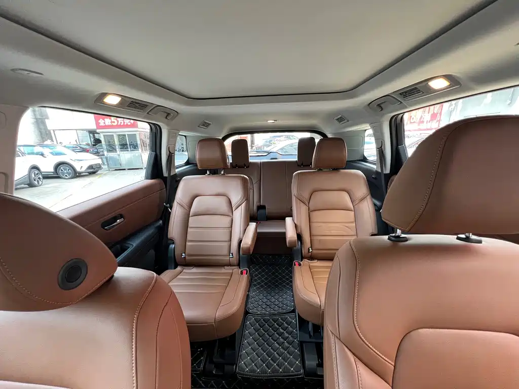 Nissan Teramont — миниатюра 10