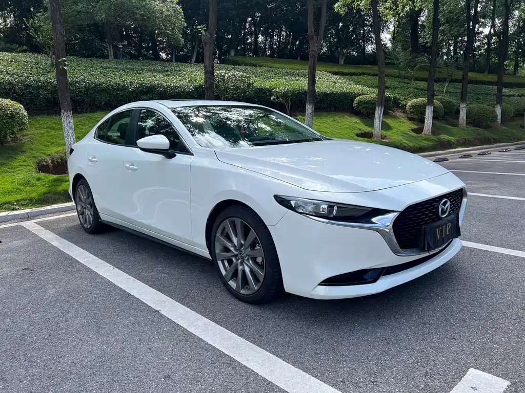 Mazda 3 Axela — миниатюра 3