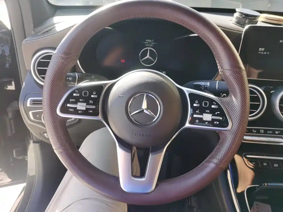 Mercedes-Benz GLC — миниатюра 15
