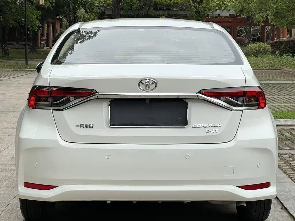 Toyota Corolla — миниатюра 4
