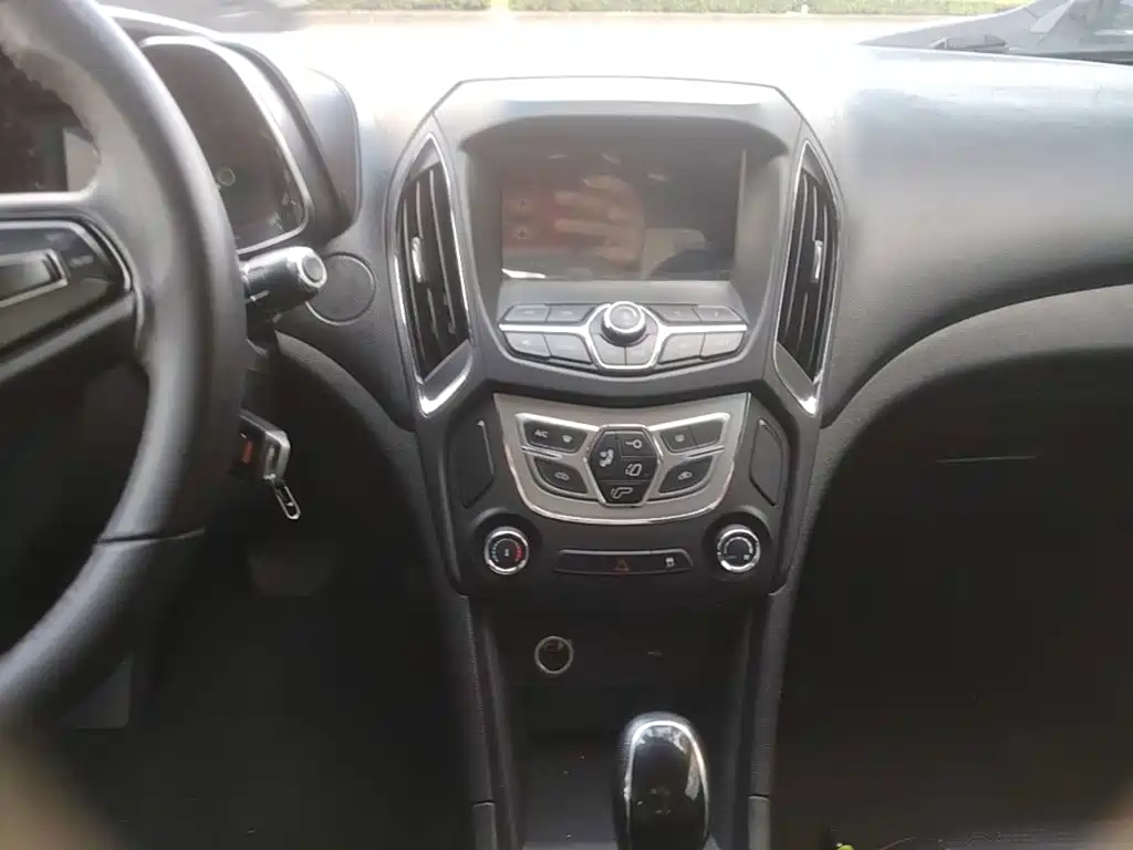 Chery Arrizo 5 — миниатюра 13