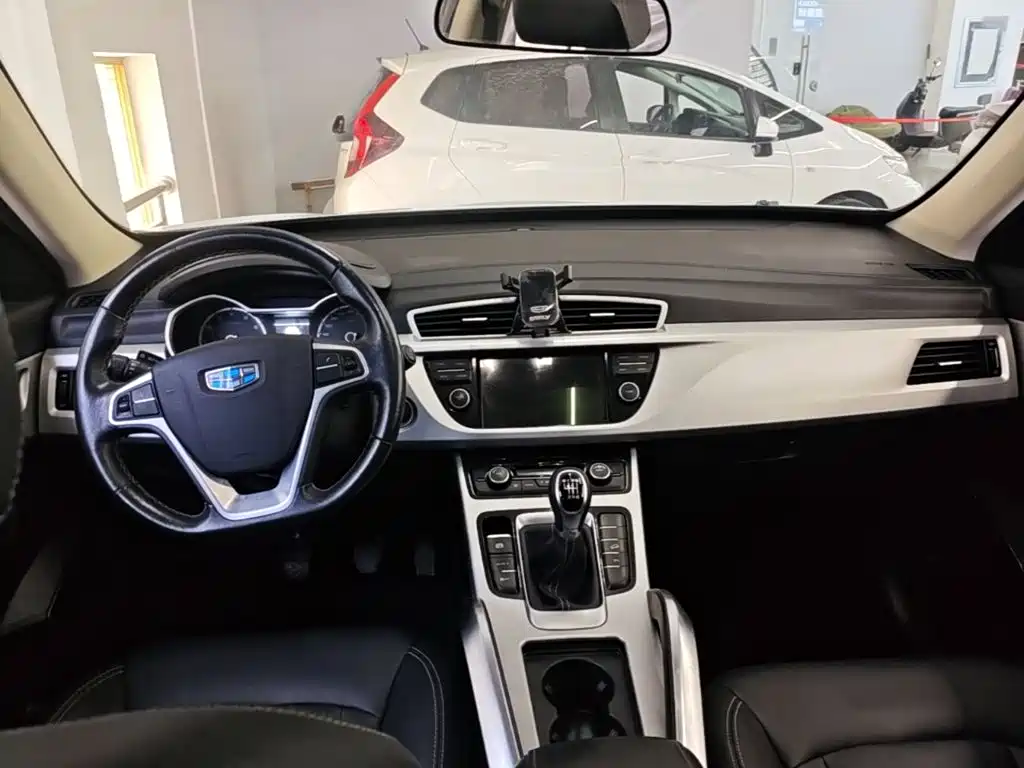 Geely Boyue — миниатюра 10