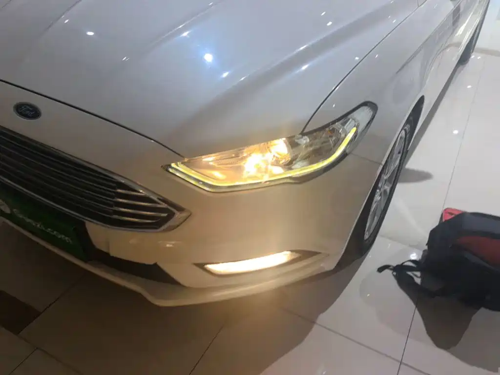 Ford Mondeo — миниатюра 24