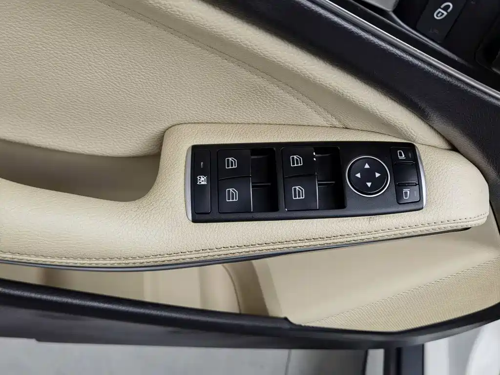 Mercedes-Benz GLA — миниатюра 9