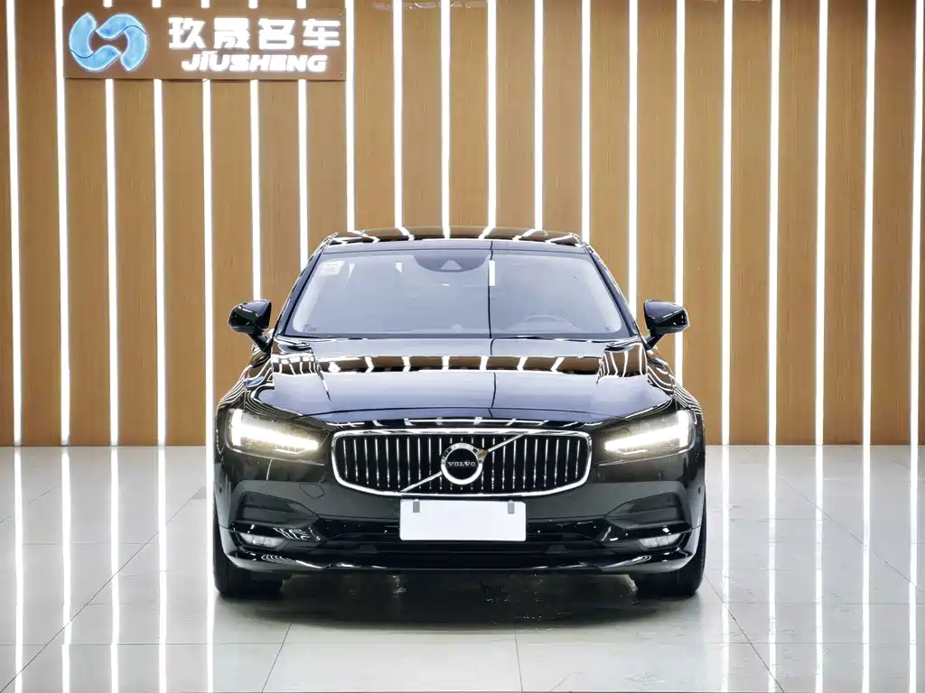 Volvo S90 — миниатюра 2