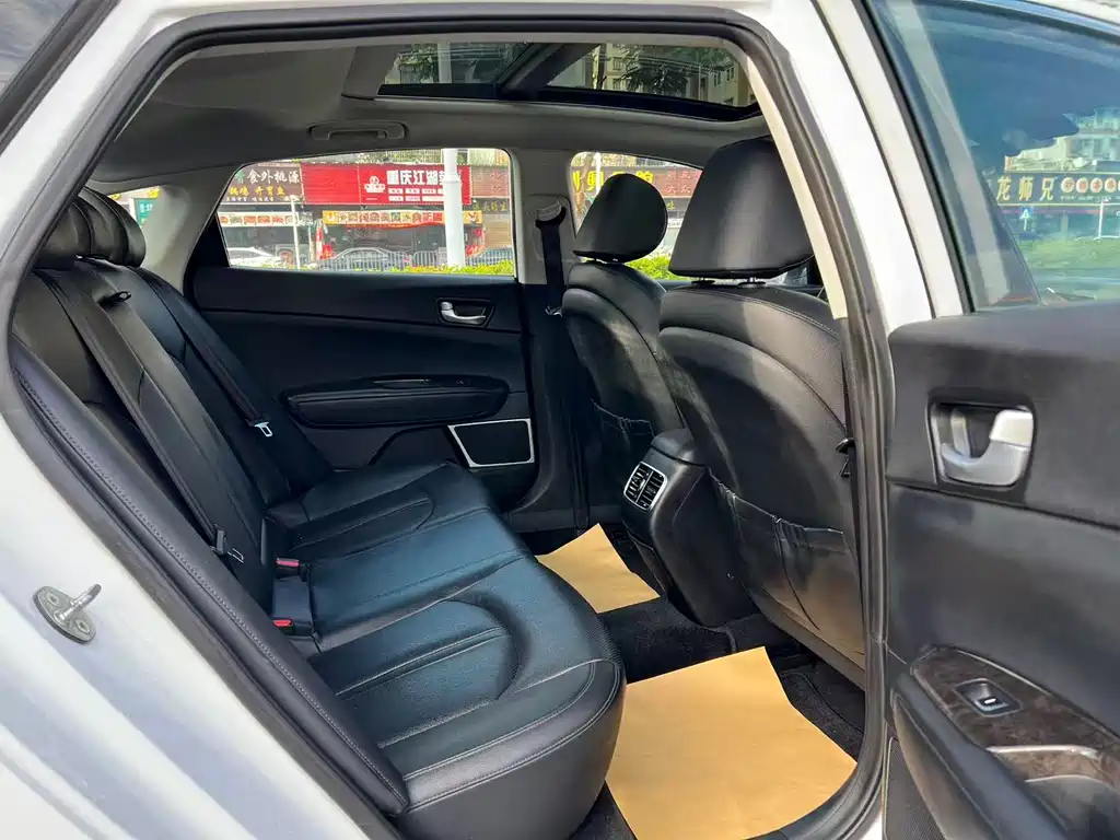 Kia K5 1.6T Auto LUX, фото 13