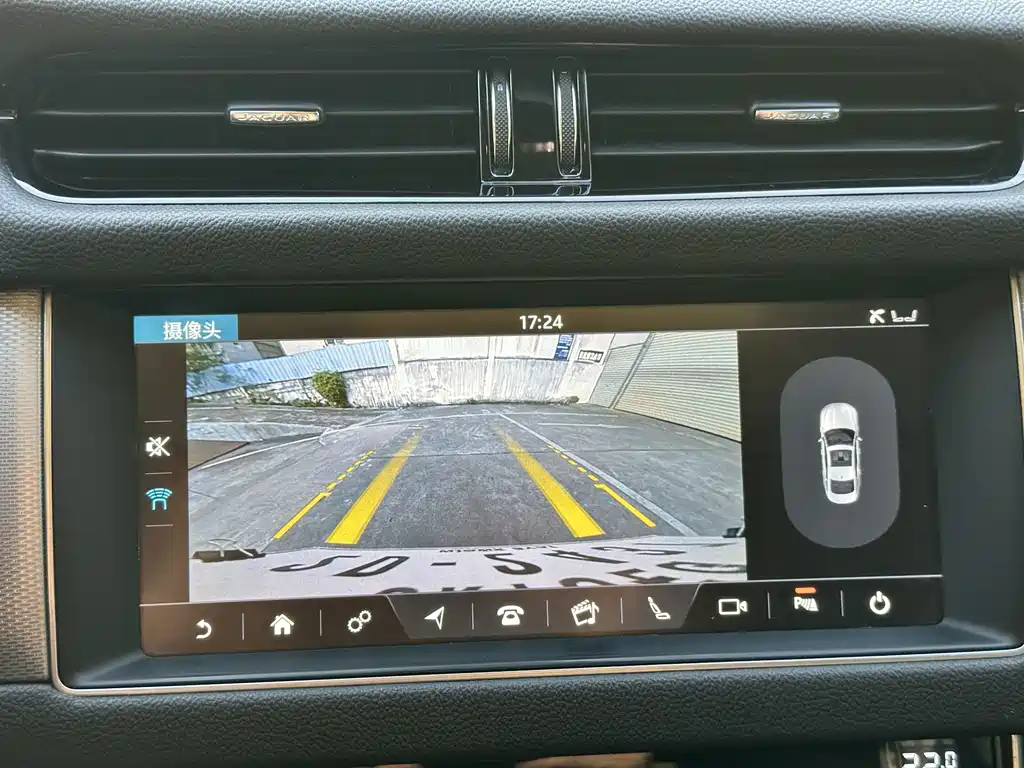 Jaguar XFL — миниатюра 20