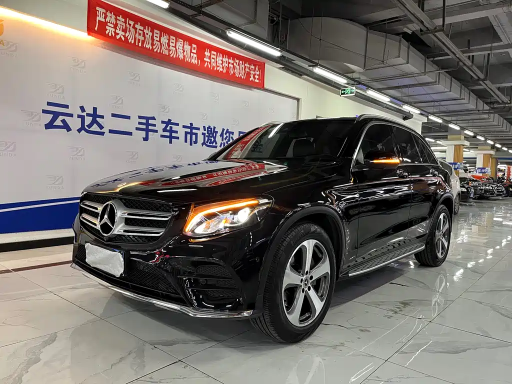 MERCEDES-BENZ GLC