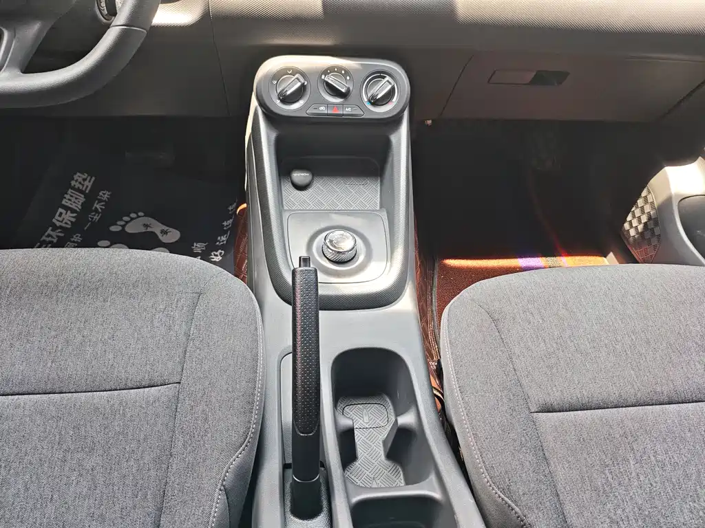 Wuling Hongguang EV — миниатюра 13