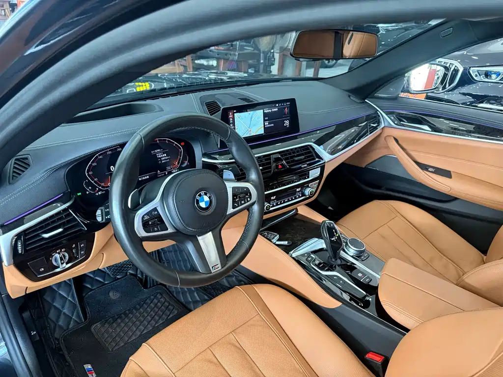 BMW 5 Series — миниатюра 5