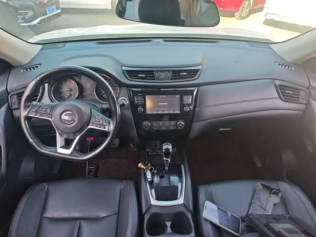 Nissan X-Trail 2017 2.0L CVT Comfort 2WD