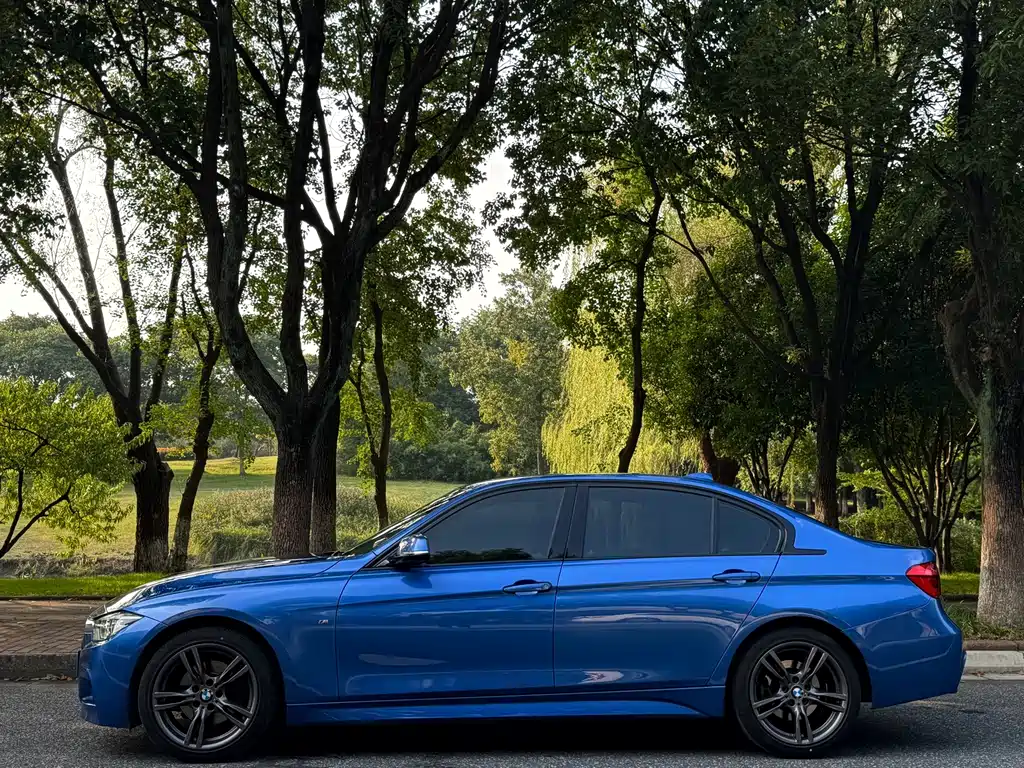 BMW 3 Series — миниатюра 3