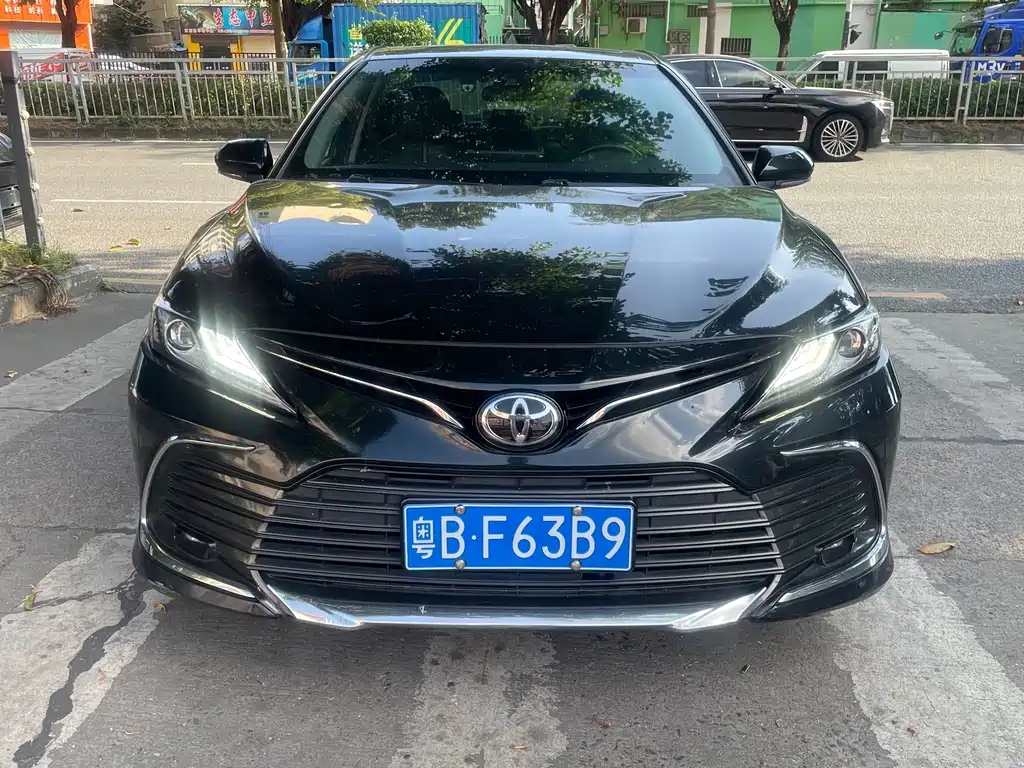 Toyota Camry — миниатюра 2