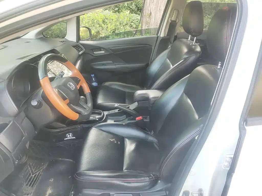 Honda Fit — миниатюра 15
