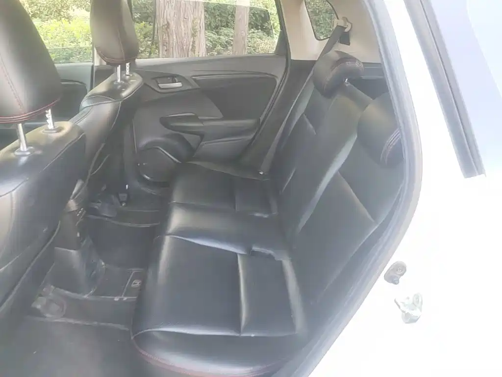 Honda Fit — миниатюра 17