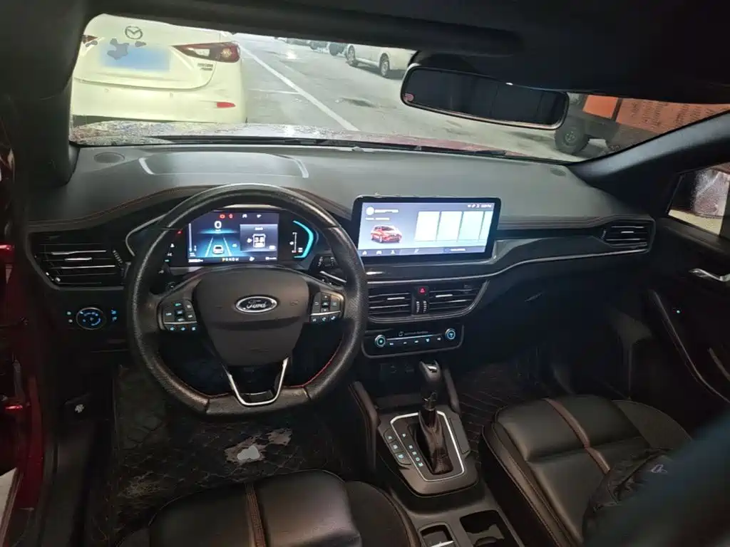 Ford Focus — миниатюра 10