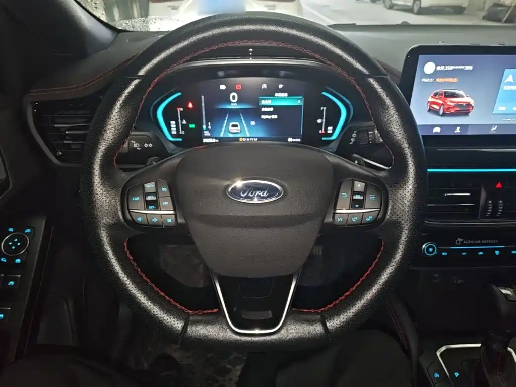 Ford Focus — миниатюра 11