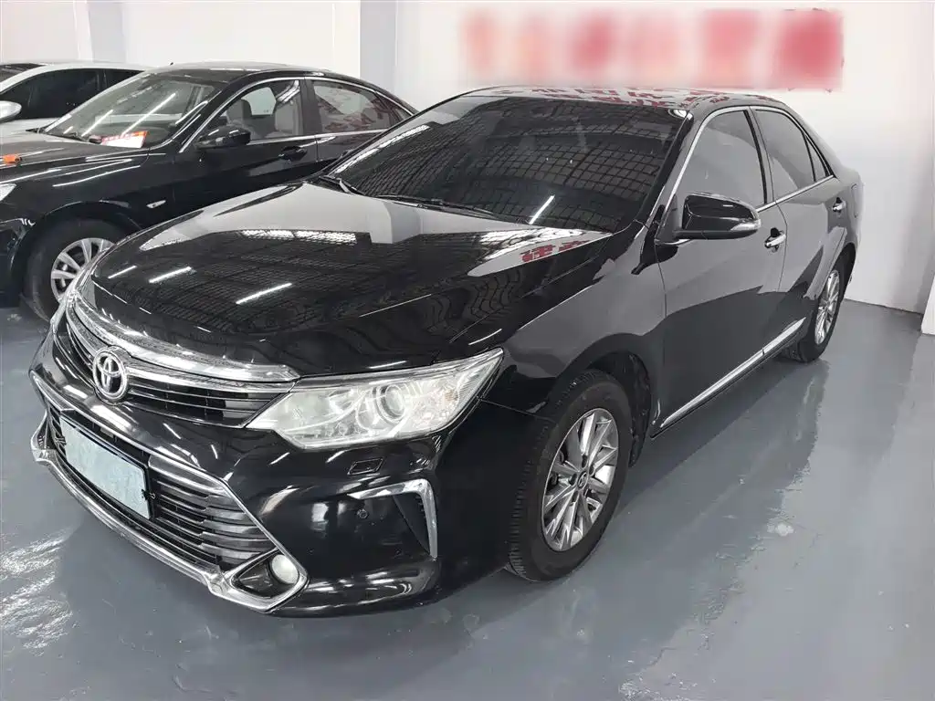 Toyota Camry 2017