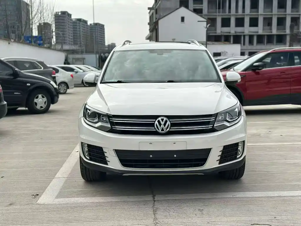 Volkswagen Tiguan — миниатюра 2