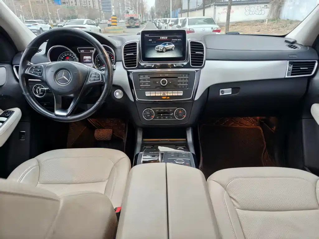 MERCEDES-BENZ GLE COUPE