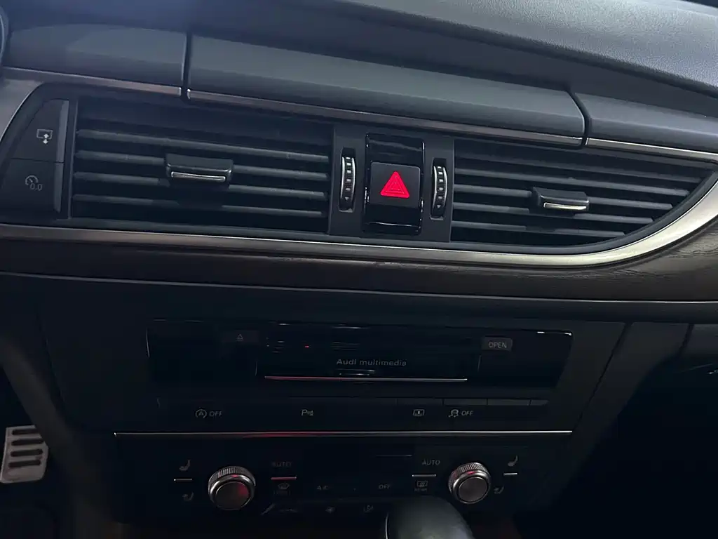 Audi A6L — миниатюра 7