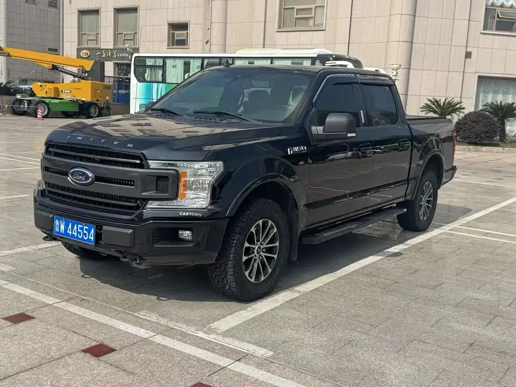 Ford F-150 Raptor