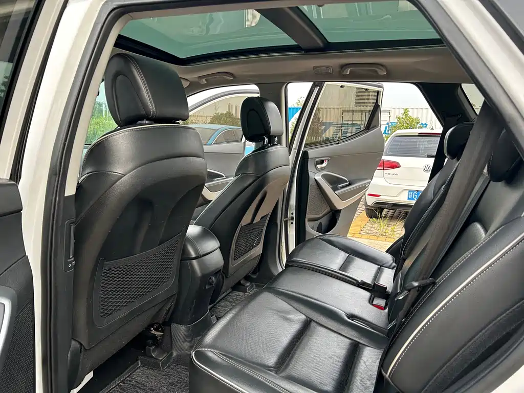 Hyundai Santa Fe — миниатюра 11
